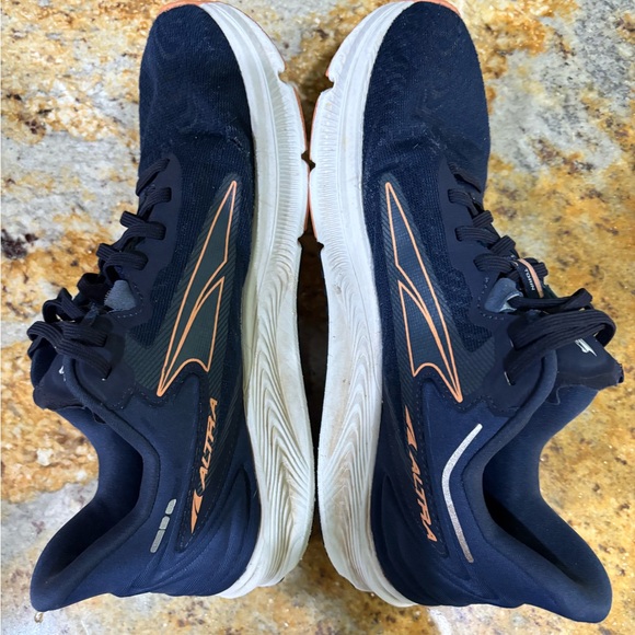 Altra Torin 6 size 8 - Picture 8 of 10